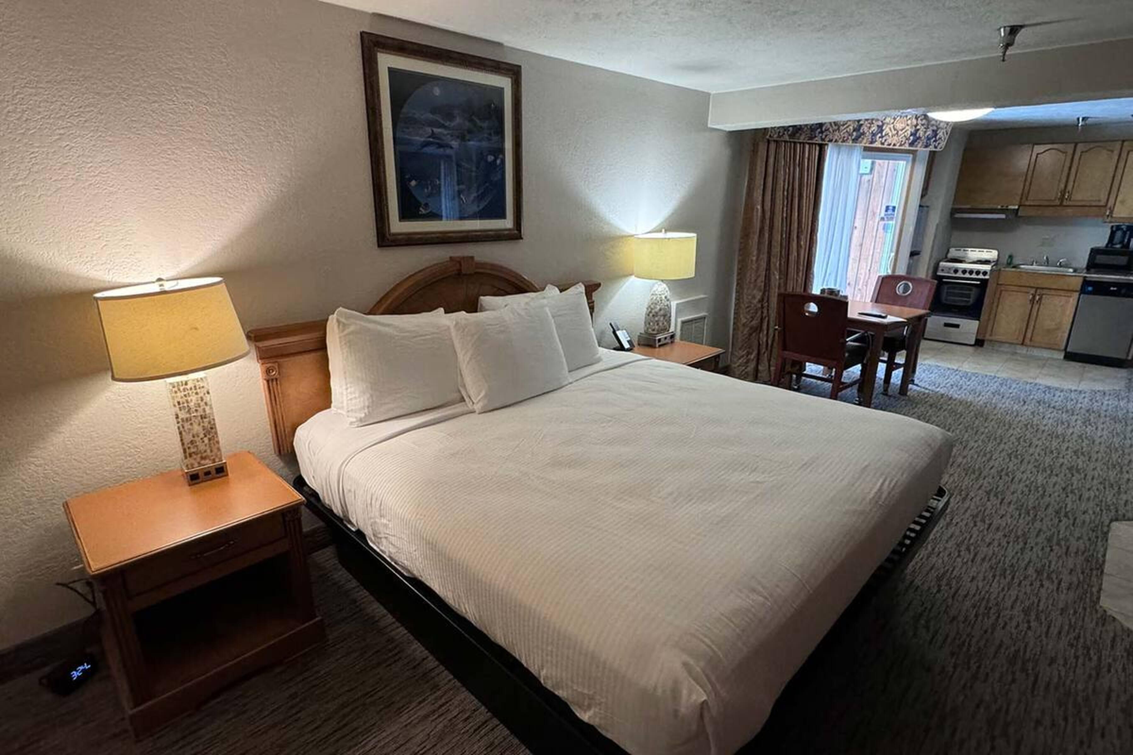 Promenade & Oceanfront 3* Seaside